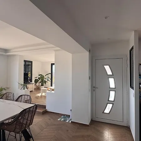 Apartment Nice, Collines, Chateau De Cremat, Villa, Jacuzzi Nice